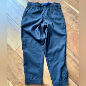 Primary stay cool jogger in Navy size 4